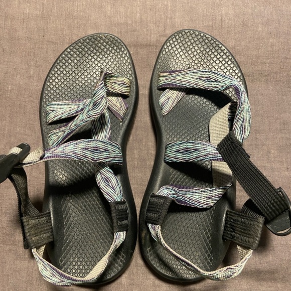 Women’s Chacos size 6.5-7 - Picture 1 of 2